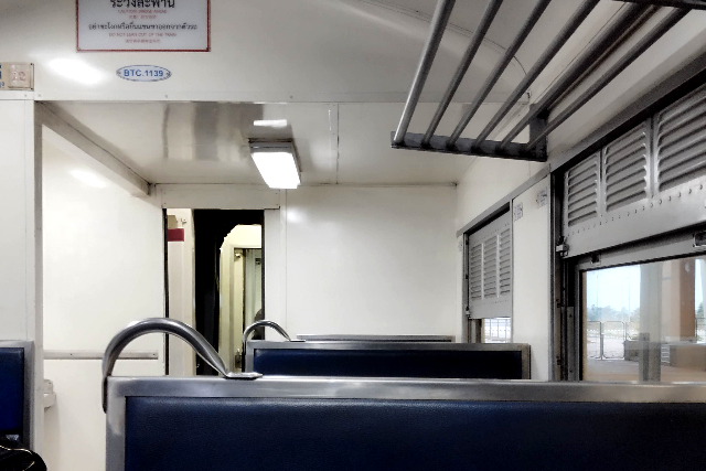 Title:『 ラオス出国』画像説明 :*ラオス出国*ラオスを出国しました*車内は普通の座席ですが国際列車ですので空調完備でした