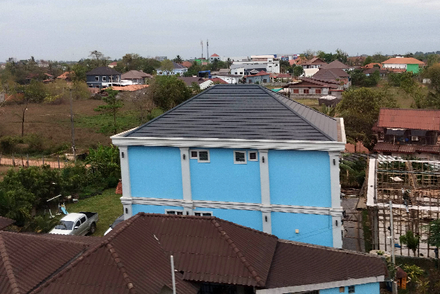 Title:『 ラオスの車窓から』画像説明 :*ラオスの車窓から*ルアンパバーンからビエンチャン、行き方、料金、鉄道